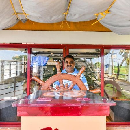 Friends Cruise, Nightstay Houseboat Alappuzha Esterno foto