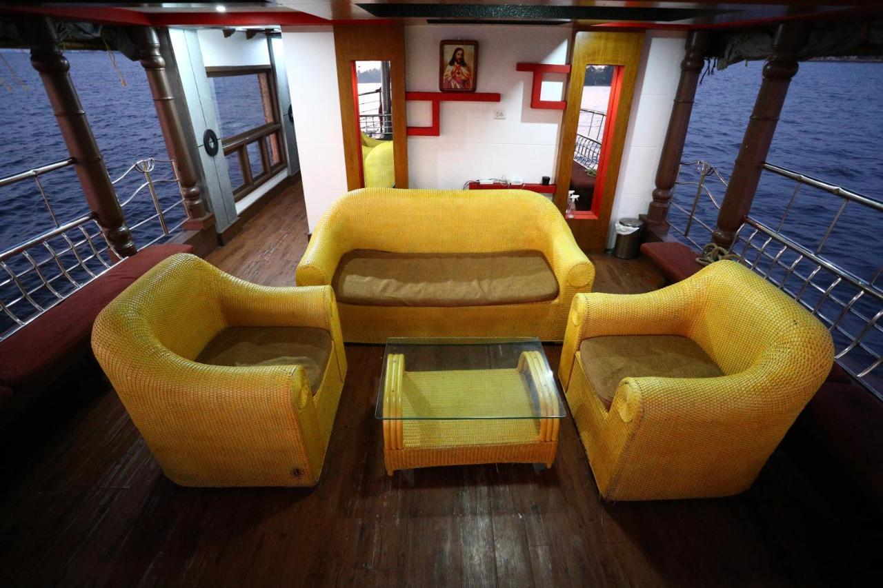 Friends Cruise, Nightstay Houseboat Alappuzha Esterno foto