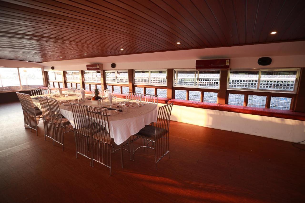 Friends Cruise, Nightstay Houseboat Alappuzha Esterno foto