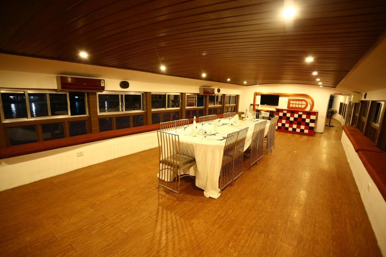 Friends Cruise, Nightstay Houseboat Alappuzha Esterno foto