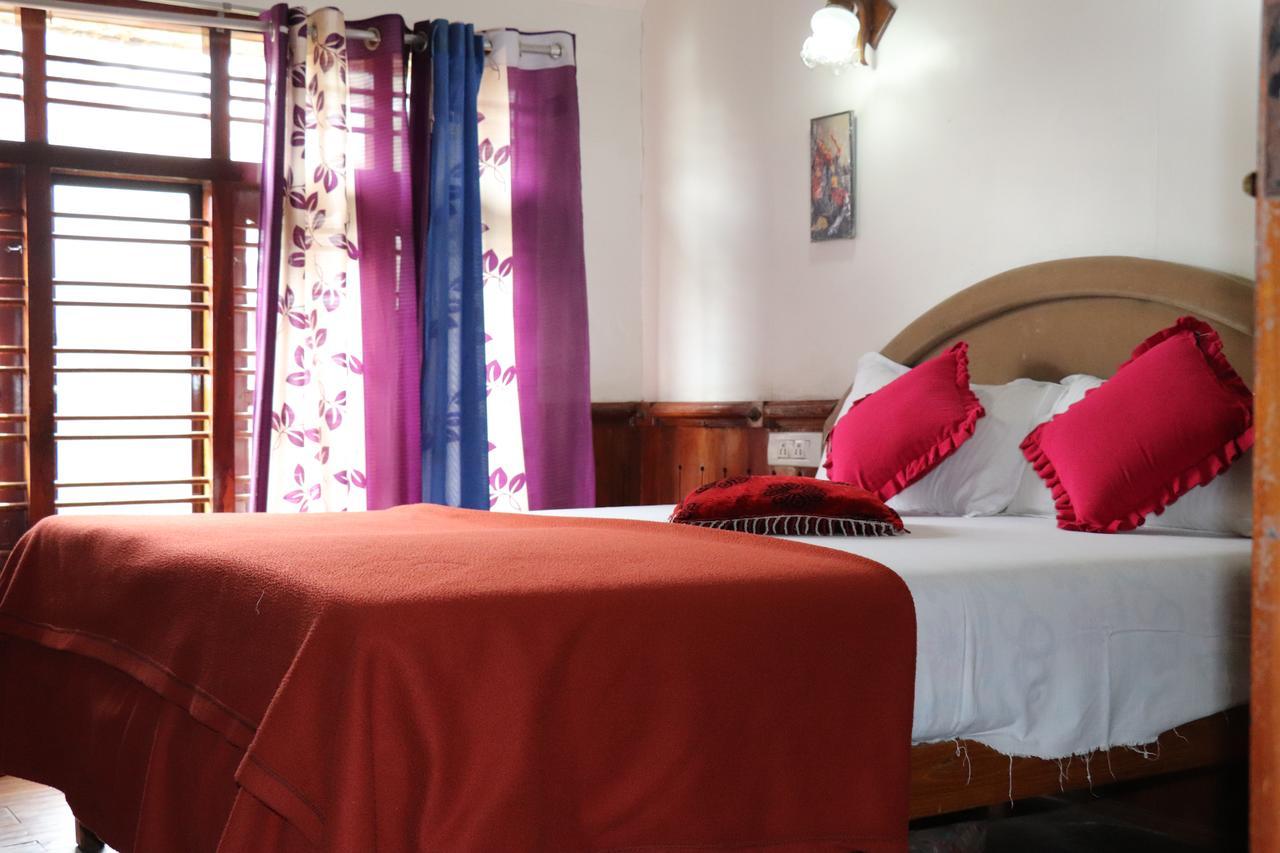 Friends Cruise, Nightstay Houseboat Alappuzha Esterno foto
