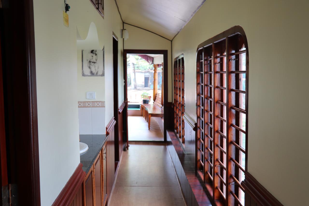Friends Cruise, Nightstay Houseboat Alappuzha Esterno foto