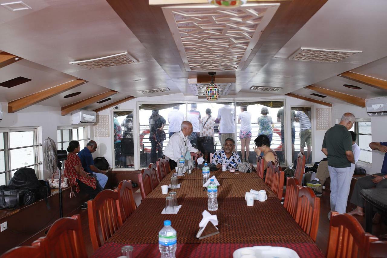 Friends Cruise, Nightstay Houseboat Alappuzha Esterno foto