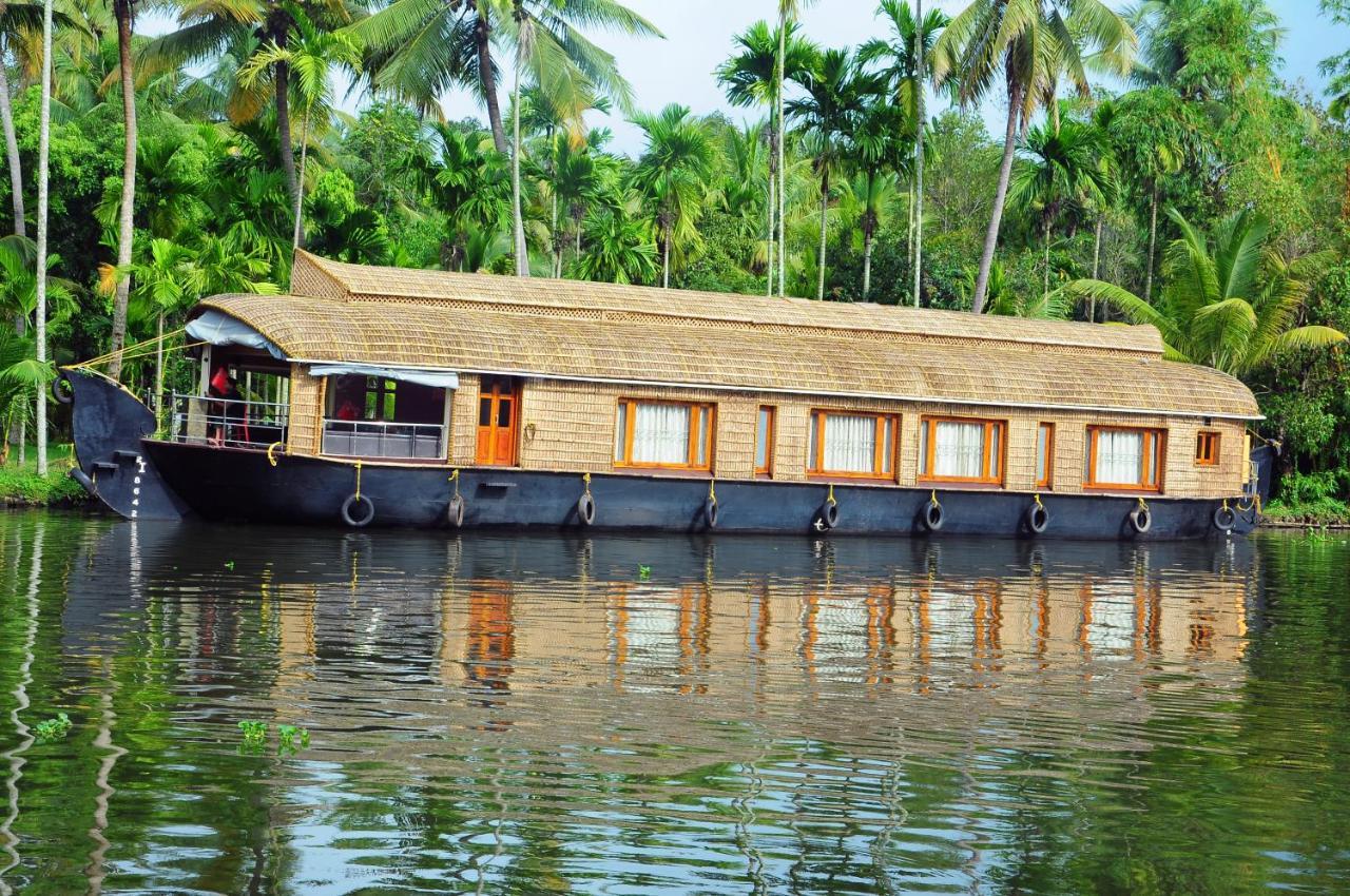 Friends Cruise, Nightstay Houseboat Alappuzha Esterno foto